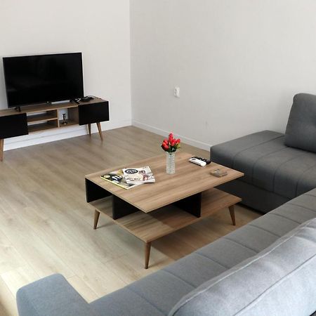 סקופיה Spacious Modern Apartment Kisela Voda מראה חיצוני תמונה